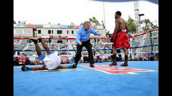 Toka Kahn Clary in his last fight Carson California 6th round knockout to remain undefeated at 16-0 with 10 KO