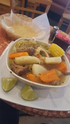 Caldo de Res