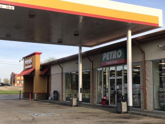 Petro Shopping Center
