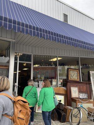 Heavens To Betsy Antiques