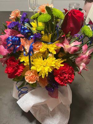 J J's Florist & Invitations