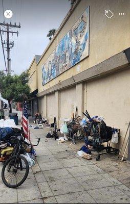 Newport Farms Market & Liquor