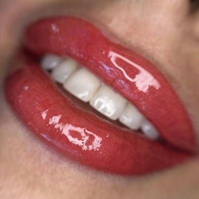 Ms Amber Red Permanent Makeup