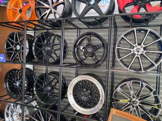 Golden Tire & Wheels