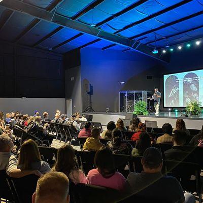 Modern worship experience at FaithPointe Church in Waxahachie