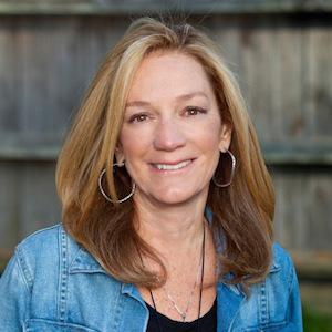 Heather Hayes headshot