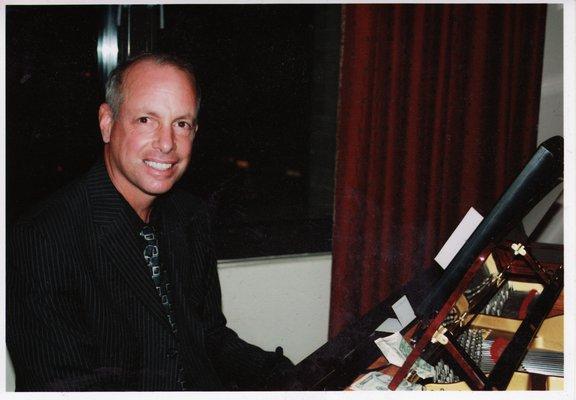 Michael Udelson - Pianist