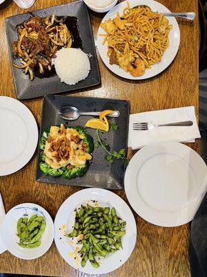 Walnut shrimp,edamame