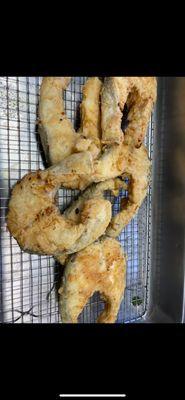 Rueda de pescado frita