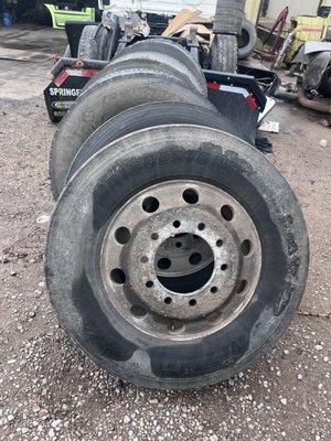 24.5 and 22.5 Wheels