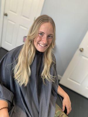 Curtain bangs and face frame haircut