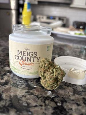 Rainbow Guava - Hybrid Strain from Meigs County - Ohio Grown!