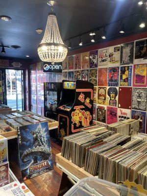 Records, posters, arcade machines, cd's