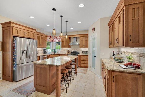 Custom Designed Rift Sawed Kitchen