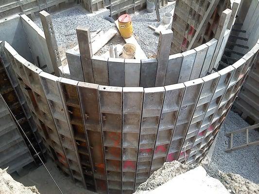 forming a circular wall