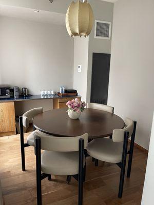 Dining area but no kitchen sink or stove top