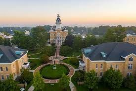 Hillsdale College Statue Golf Course