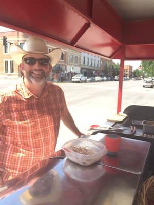 Jonathan grill the dawgs (free range sausage)!