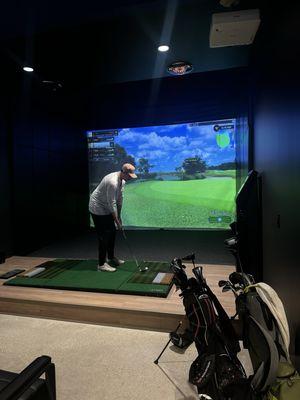 Element Indoor Golf