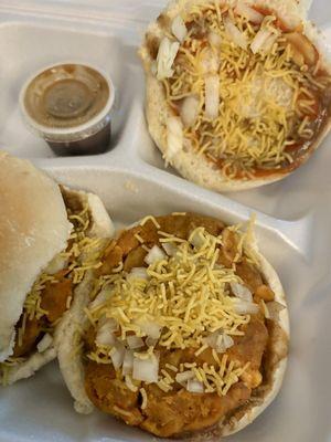 Kutchi Dabeli (2 Pcs)