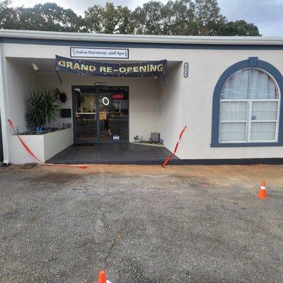 We have moved. We are located at 1514 Watson Blvd.