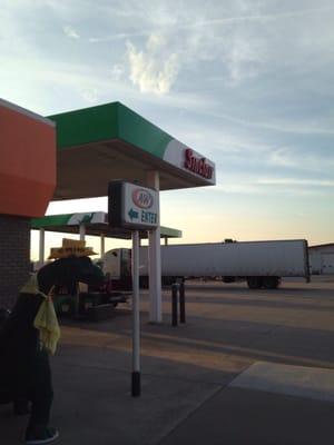 Pine Bluffs Sinclair