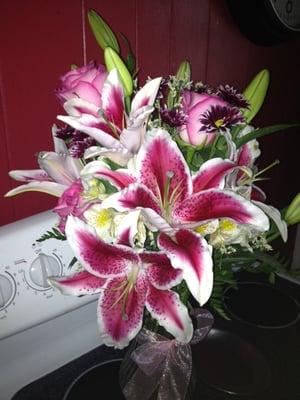 You can't even imagine how wonderful this arrangement smells!