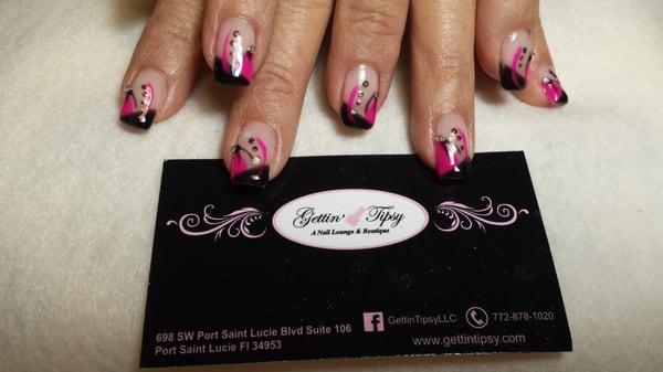 Gel manicure at Gettin tipsy