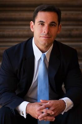 Dr. Luis Tumialán, M.D.