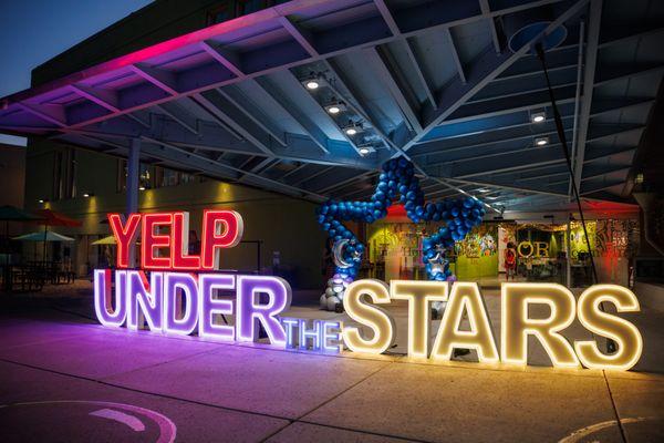 Star arch by Balloon Biz & Such