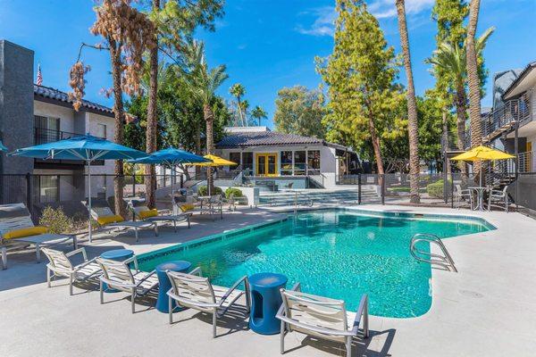 Sunrise in Biltmore Apartments