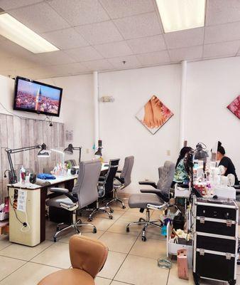 Manicure area