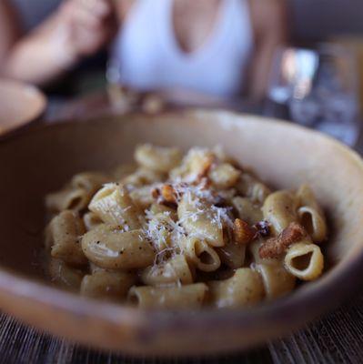 RIGATONI minus the snap peas