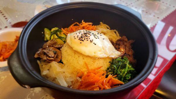 Beef bibimbap before mixing