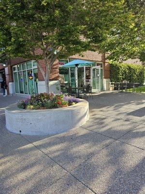 Coffee and Snack Shop