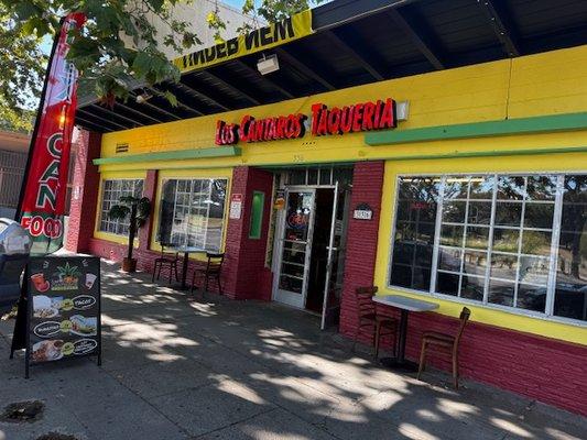Los Cantaros Taqueria