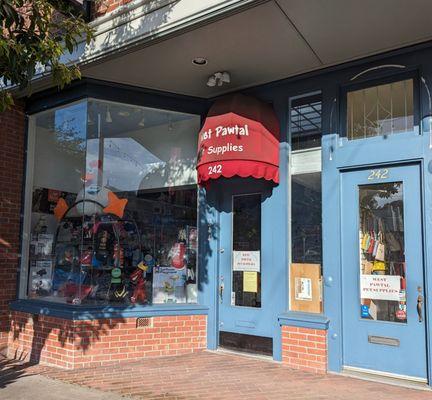 West Pawtal Pet Supplies