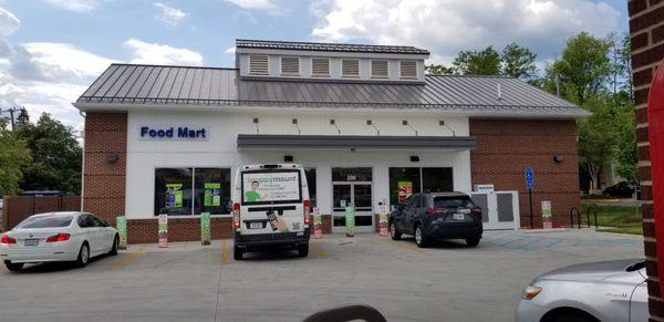 5/14/21. New gas station open for business,  but already low on gas. Only regular is left right now...damn hackers.