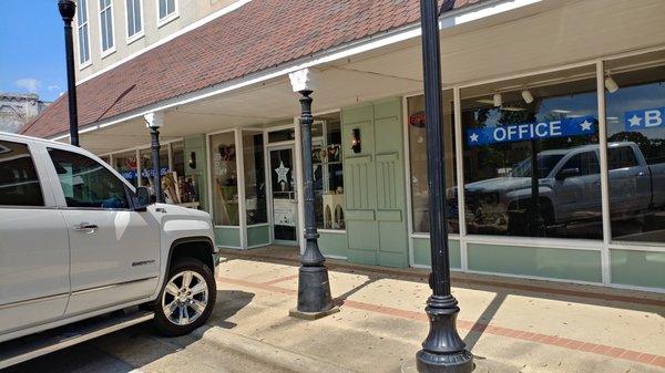 Discount Merchandise in Monticello, AR