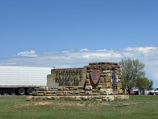 Entrance & Parking Lot for Painted Canyon