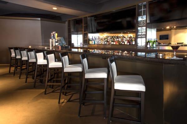 Stop by for dinner & drinks at the newly renovated Draft Picks Bar & Grill!