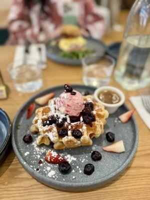 Belgian Waffle with fruits