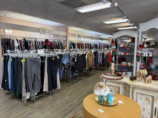 Assistance League of Newport-Mesa Treasures on Consignment
