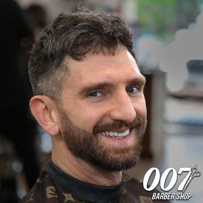 Beard trim lineup on hot tower