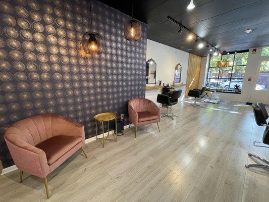 Salon Ballyhoo