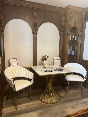 Free organic coffee or herbal wellness tea for every service client