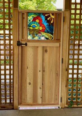 Custom gate