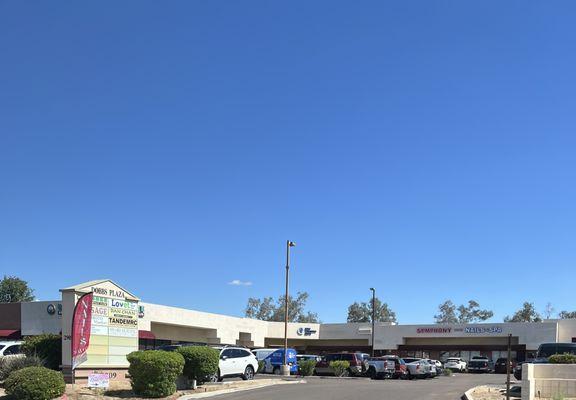 Symphony Nails & Spa