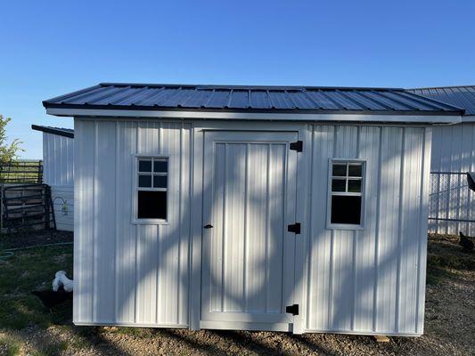 Rolling Acres Mini Barns