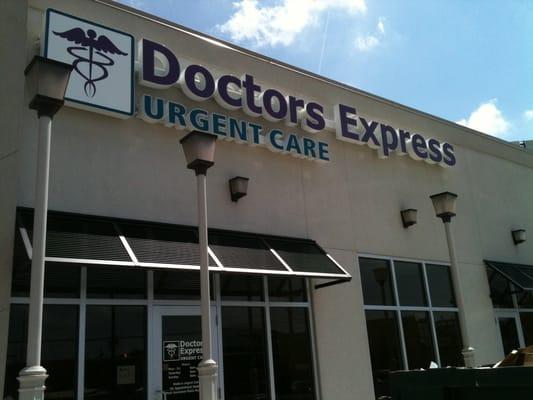 medical clinic metairie
